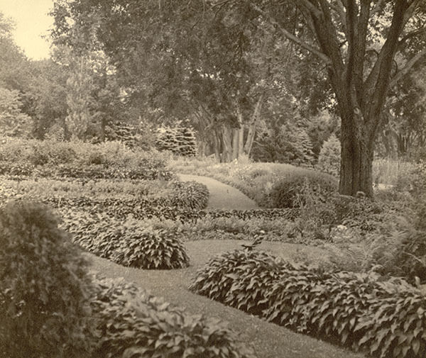 Hall Era Garden