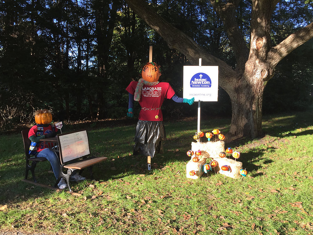 Mrs-Millers-4th-Grade-Class-at-Isaac-Newton-Christian-Academy-Scarecrow-at-Brucemore-71.jpg